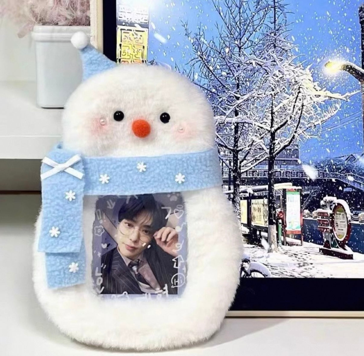 Fluffy Winter Photocard Holder