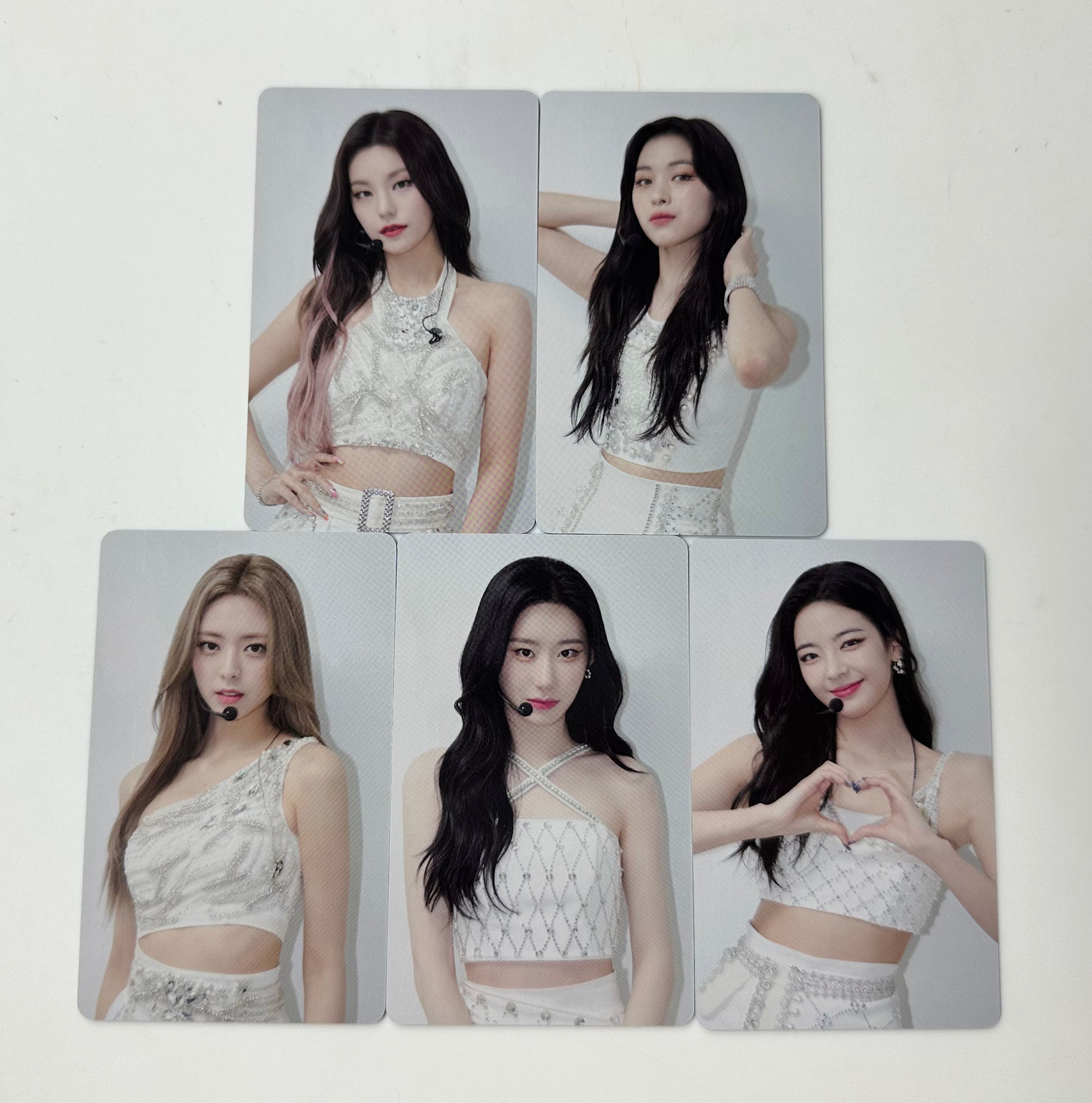 YESASIA: ITZY PHOTO SLOGAN- THE 1ST WORLD TOUR CHECKMATE Celebrity