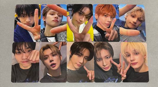 [LUCKY DRAW EVENT] [TXT] 7TH YEAR: A Moment of Stillness in the Thorn : Olive Young POB Photocard