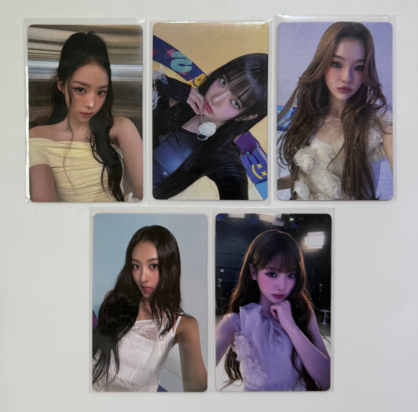 [LUCKY DRAW EVENT] [MEOVV] My Eyes Open VVIDE : ARTISYNX POB Photocard