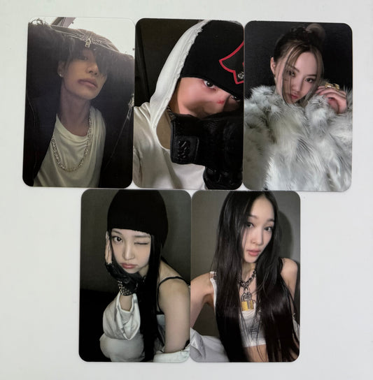 [LUCKY DRAW EVENT] [ALLDAYPROJECT] Famous : MWAVE POB Photocard