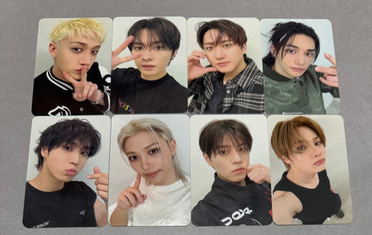 [LUCKY DRAW EVENT] [STRAY KIDS] This & That : Musickorea POB Photocard