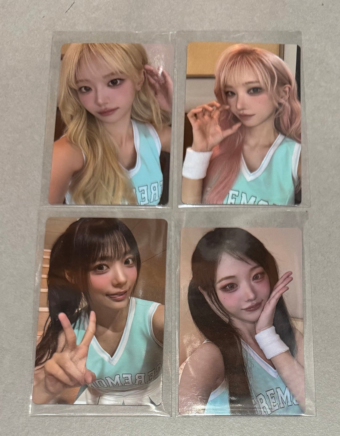[LUCKY DRAW EVENT] [QWER] Ceremony : Weverse Lucky Draw 2.0 POB Photocard