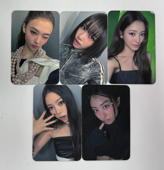 [LUCKY DRAW EVENT] [MEOVV] My Eyes Open VVIDE : Musicplant Fansign POB Photocard