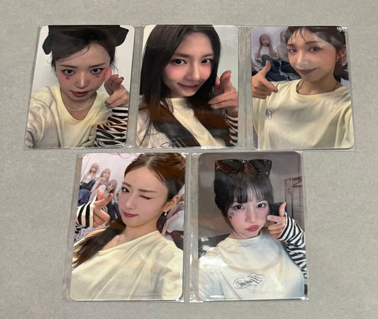 [LUCKY DRAW EVENT] [APINK] 15th Anniversary Pingdoongs : Pop Up MD POB Photocard