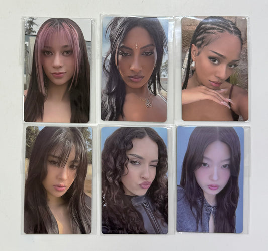 [LUCKY DRAW EVENT] [KATSEYE] Beautiful Chaos : Weverse Fansign POB Photocard