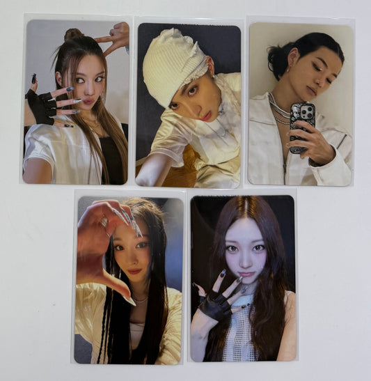 [LUCKY DRAW EVENT] [ALLDAYPROJECT] Famous : Yetimall Fansign 2.0 POB Photocard