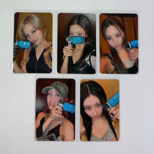 [LUCKY DRAW EVENT] [ITZY] Tunnel Vision : Pop Up Store POB Photocard