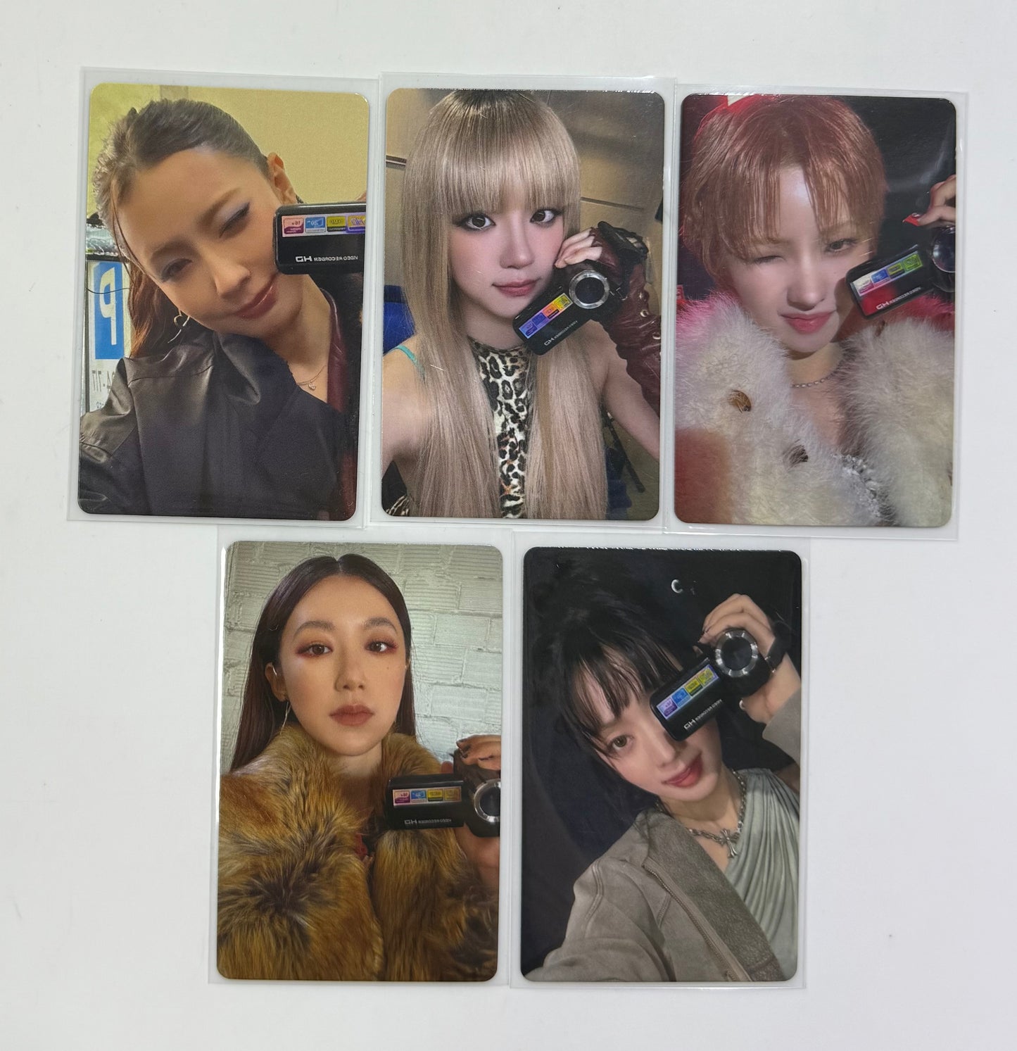 [LUCKY DRAW EVENT] [I-DLE] : We Are : iDOLSTORE POB Photocard