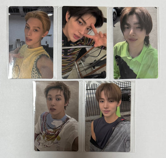 [LUCKY DRAW EVENT] [CORTIS] Color Outside The Lines : Weverse Lucky Draw POB Photocard