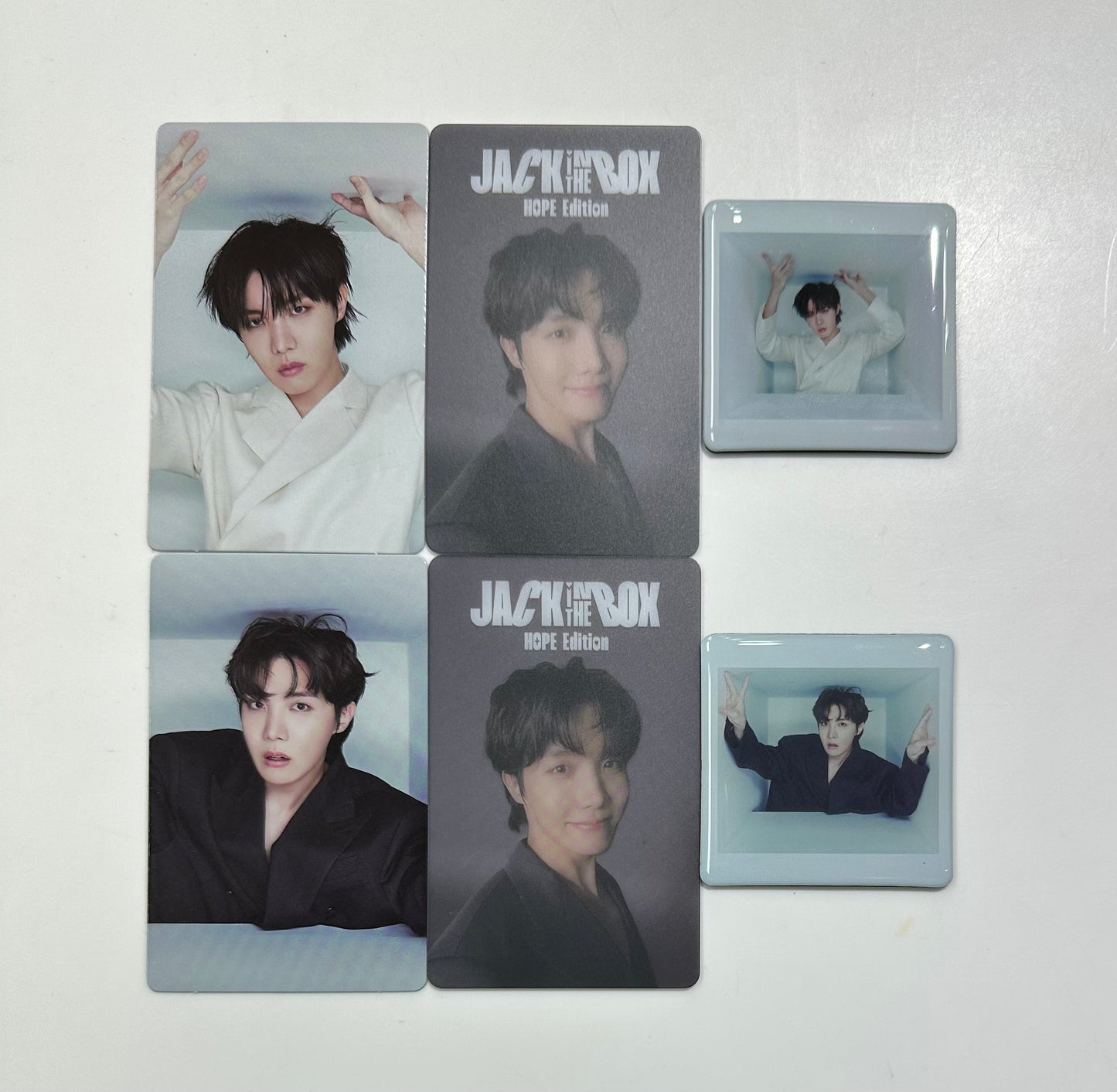 BTS J-HOPE Jack In The Box 直筆サイン入りポスター HYBE MERCH BTS J-HOPE Jack In The Box 直筆サイン入りポスター HYBE MERCH