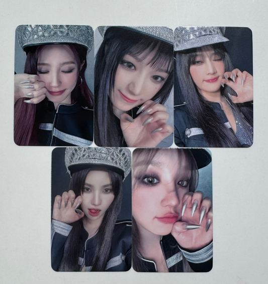 [LUCKY DRAW EVENT] [(G)I-DLE] 2 : Soundwave Fansign POB Photocard