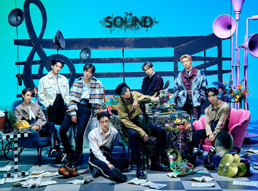 [STRAY KIDS] Japan 1st Full Album : The Sound