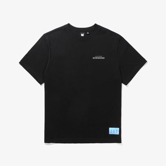 [BTS] Sowoozoo : Logo S/S T-shirt (Black)